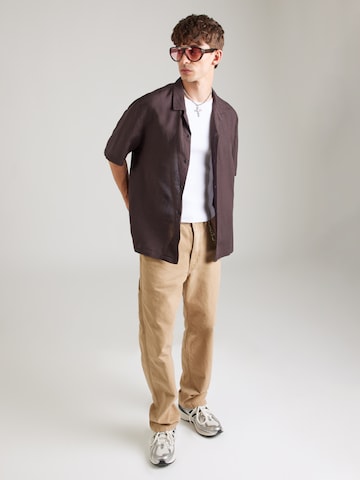 TOPMAN Comfort Fit Hemd in Braun