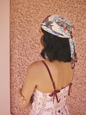 Foulard di Cath Kidston in beige