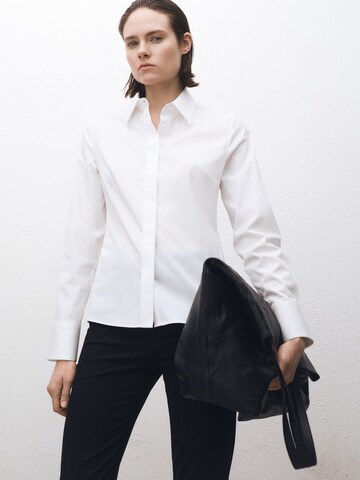 MANGO Bluse 'PLI' in Weiß: Vorderseite