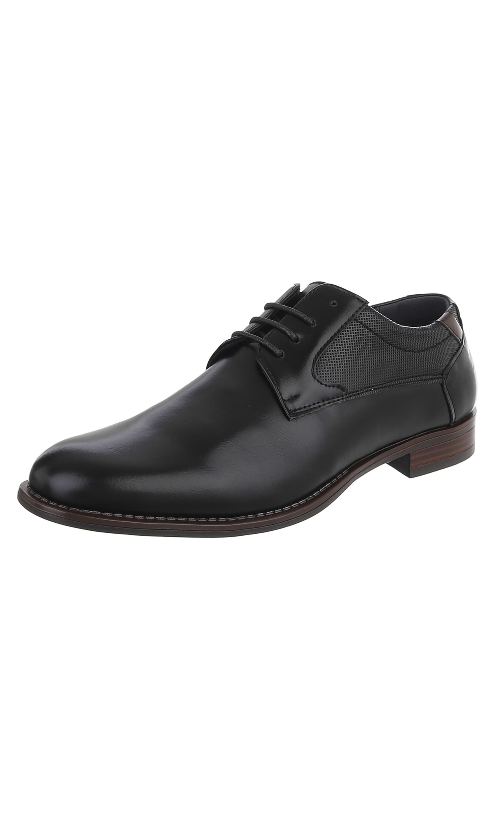 CoolWalk Lace-Up Shoes in Black: front