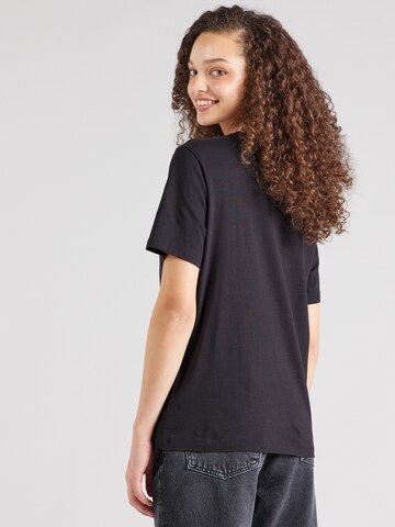 Tricou 'ANNA' de la VILA pe negru