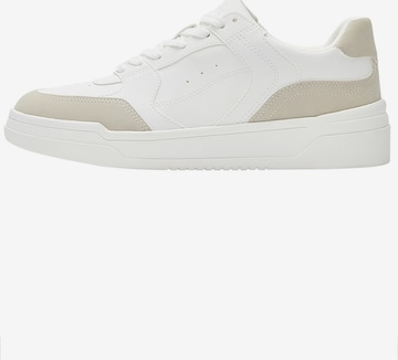 Pull&Bear Matalavartiset tennarit värissä valkoinen: etupuoli