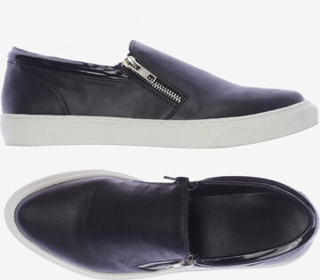 San Marina Flats & Loafers in 39 in Black: front