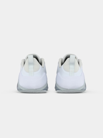 Scarpa sportiva 'Bella 7' di NIKE in bianco