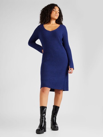 Vero Moda Curve Gebreide jurk 'BRITANY' in Blauw