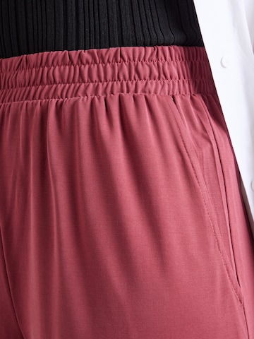 Wide Leg Pantalon 'ONLHANNAH' ONLY en rouge