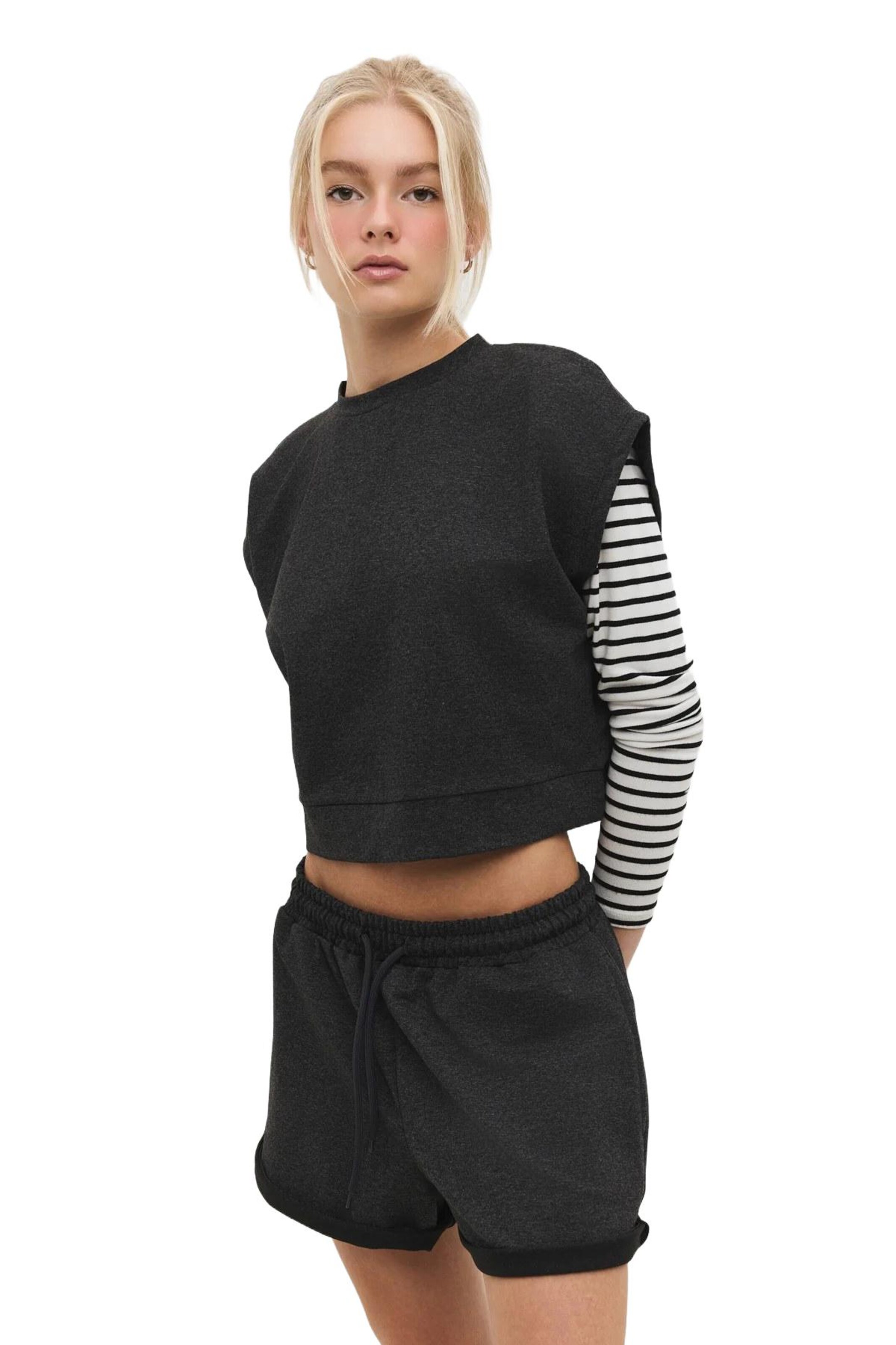 No Matter What Shirt in Zwart: voorkant