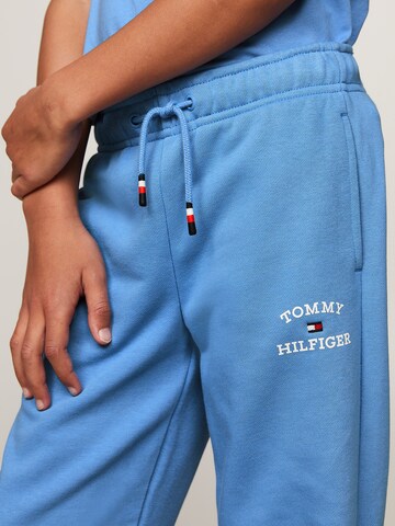 TOMMY HILFIGER Tapered Broek in Blauw