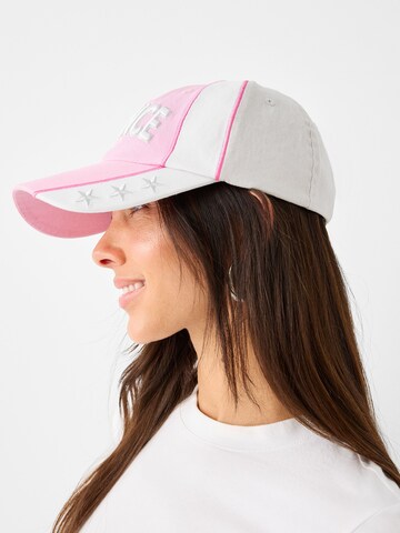 Bershka Cap in Pink