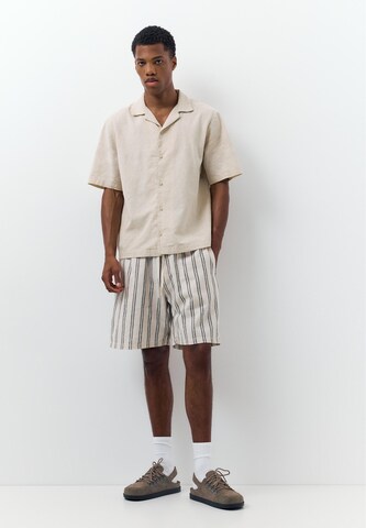 Largi Pantaloni de la Pull&Bear pe bej