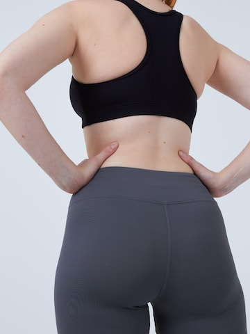 SPORTKIND Slim fit Workout Pants in Grey