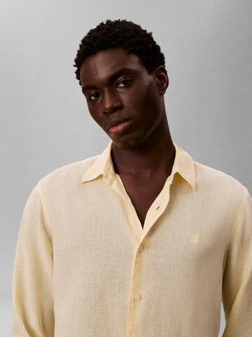 Calvin Klein Regular Fit Hemd in Gelb
