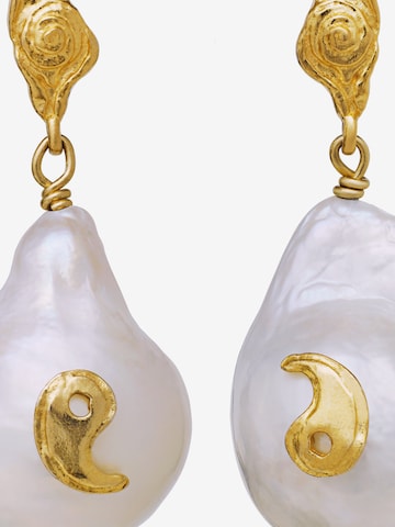 Boucles d'oreilles 'LUCIA' Maanesten en blanc