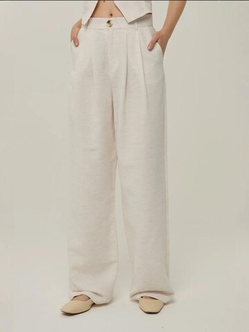 Hiccup Wide Leg Hose in Weiß: Vorderseite
