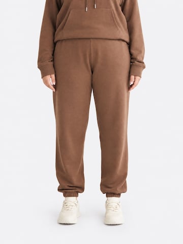 Pantaloni sportivi di Ethiquet in marrone