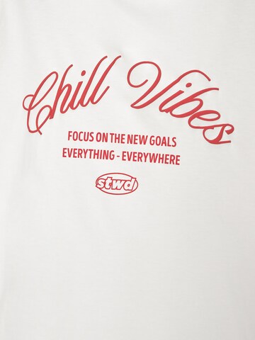 T-Shirt 'STWD VOLUMEN  CHILL VIBES' Pull&Bear en blanc