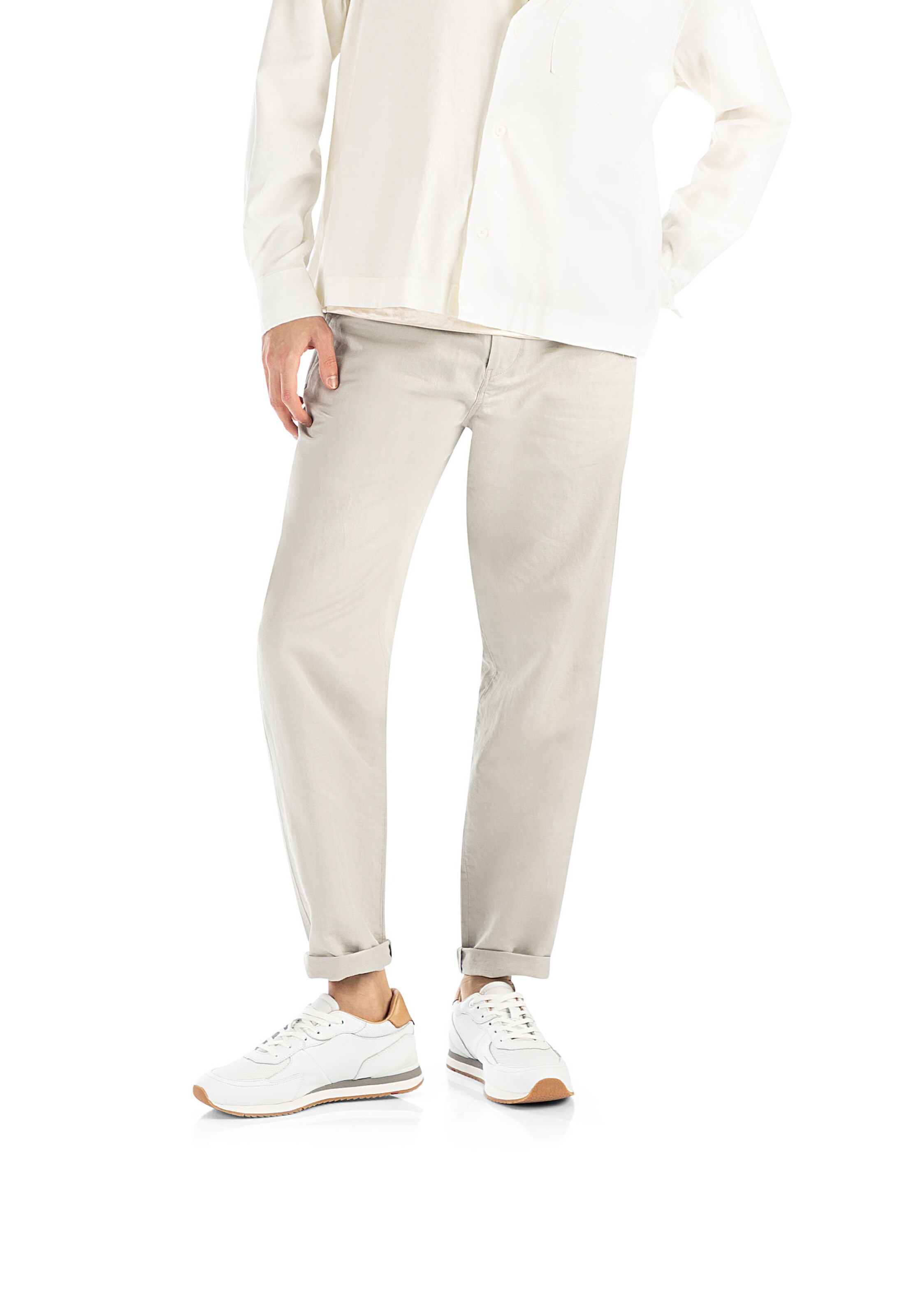 LLOYD Platform trainers in White: front