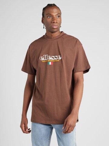 ELLESSE T-shirt 'Vought' i brun: framsida