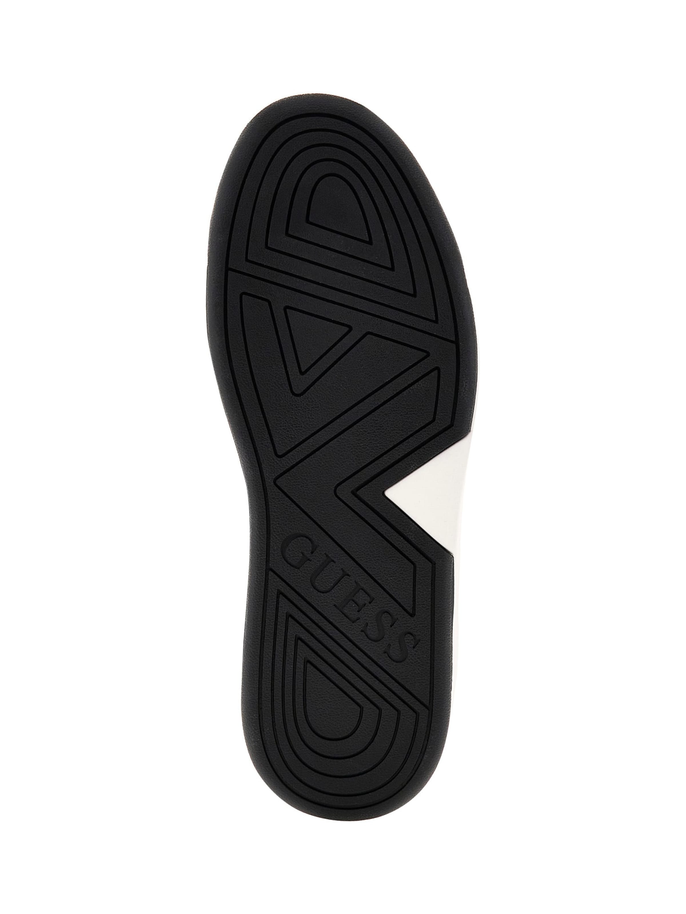 GUESS Låg sneaker 'VADIK' i vit