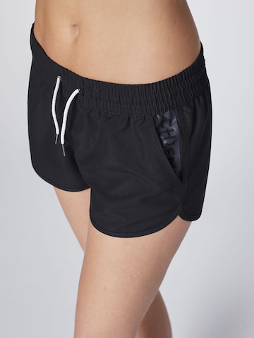 Regular Shorts de bain CHIEMSEE en noir