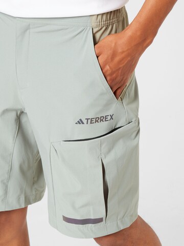 ADIDAS TERREX Regularen Outdoor hlače 'Campyx' | siva barva