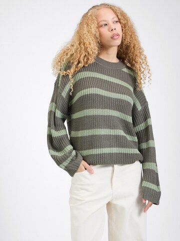 Pull-over 'JDYJUSTY' JDY en gris : devant