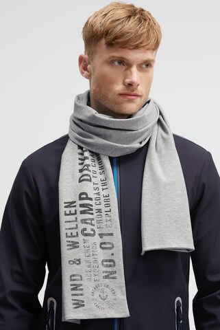 CAMP DAVID Scarf in Grey: front