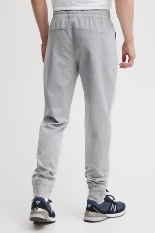 !Solid - Tapered Pantalón 'Vinh' en gris