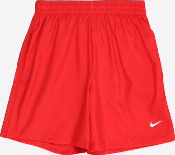 Regular Pantalon de sport NIKE en rouge : devant