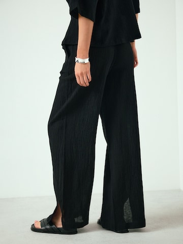 Next Свободный крой Штаны в Черный