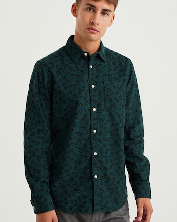 WE Fashion Regular fit Button Up Shirt in Green: front