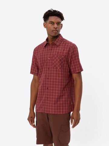 VAUDE Regular fit Athletic button up shirt 'Albsteig III' in Red: front