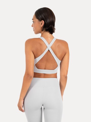 Haut de sport ' Sorea ' Smilodox en gris