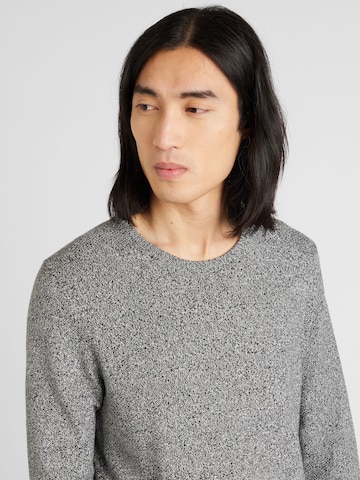 s.Oliver Sweater in Grey