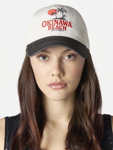 KOROSHI - Gorra en blanco