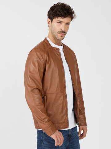 JCC Tussenjas in Bruin