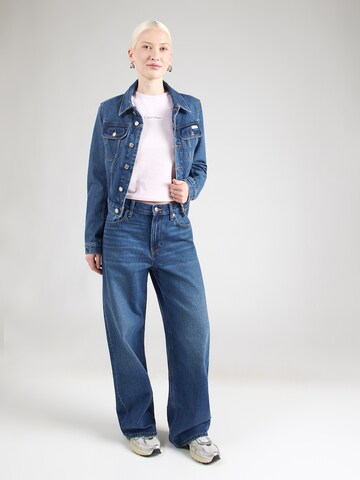 Calvin Klein Jeans T-Shirt in Pink