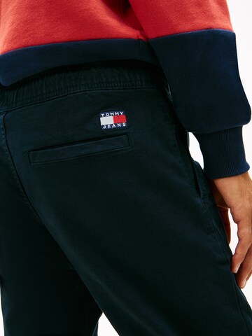Tommy Jeans Zwężany krój Spodnie 'SCANTON' w kolorze niebieski