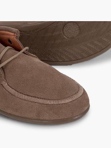 Pisamonas - Bota em cinzento