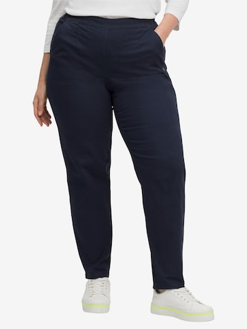 SHEEGO Slimfit Chino in Blauw: voorkant