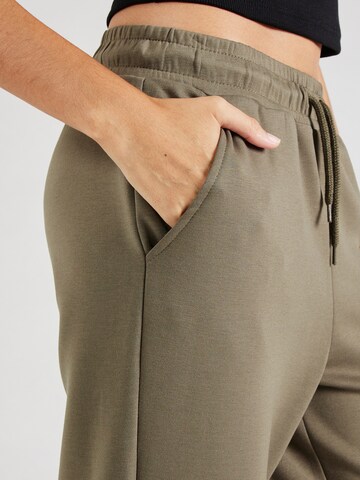 ONLY PLAY Tapered Sporthose in Grün