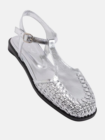 Limoya Sandals in Silver: front