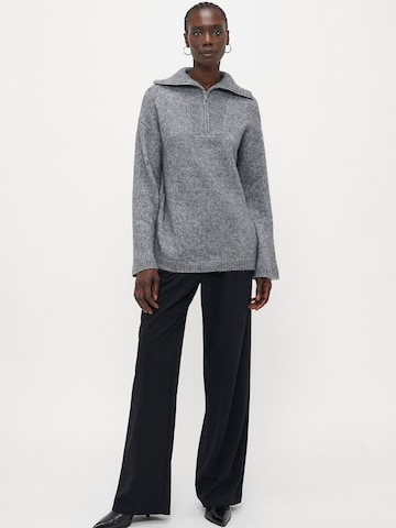 Vero Moda Tall Sweter 'VMMIRLA' w kolorze szary