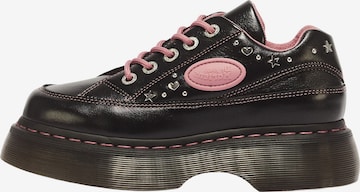 Sneaker bassa 'Buzz' di Dr. Martens in nero: frontale