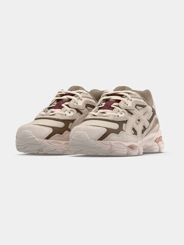 Baskets basses 'GEL-NYC' ASICS SportStyle en beige