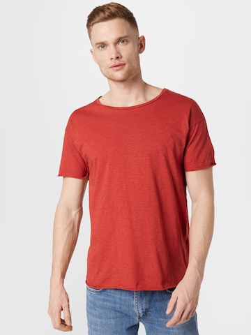 Nudie Jeans Co Koszulka 'Roger Slub' w kolorze czerwony: przód