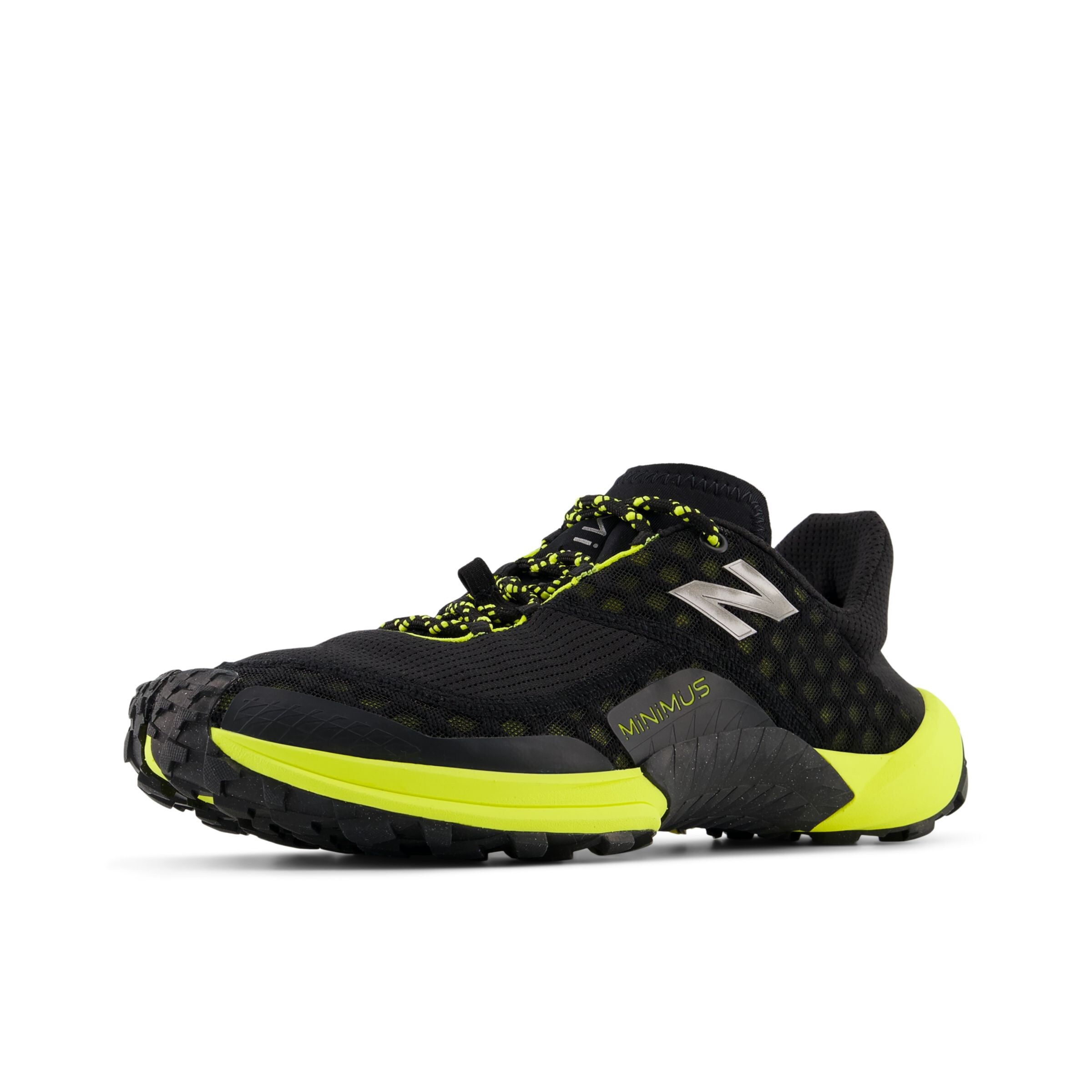 Chaussure de sport 'Minimus Trail' new balance en noir : devant