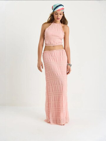 Completo pantalone di Bianco Lucci in rosa