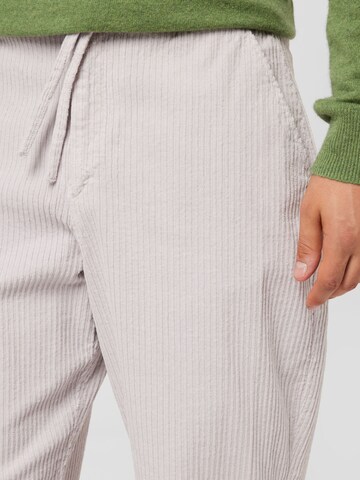 Loosefit Pantaloni de la Wax London pe gri