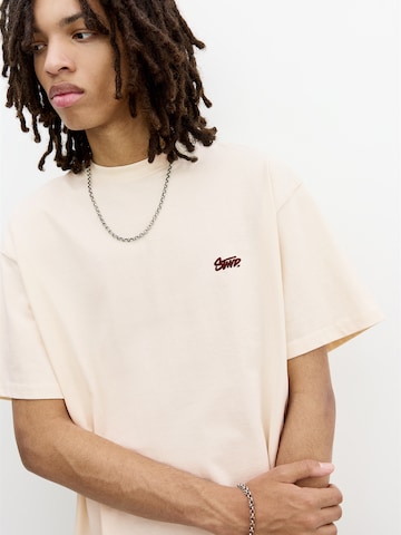 Fit confort T-Shirt 'STWD' Pull&Bear en beige